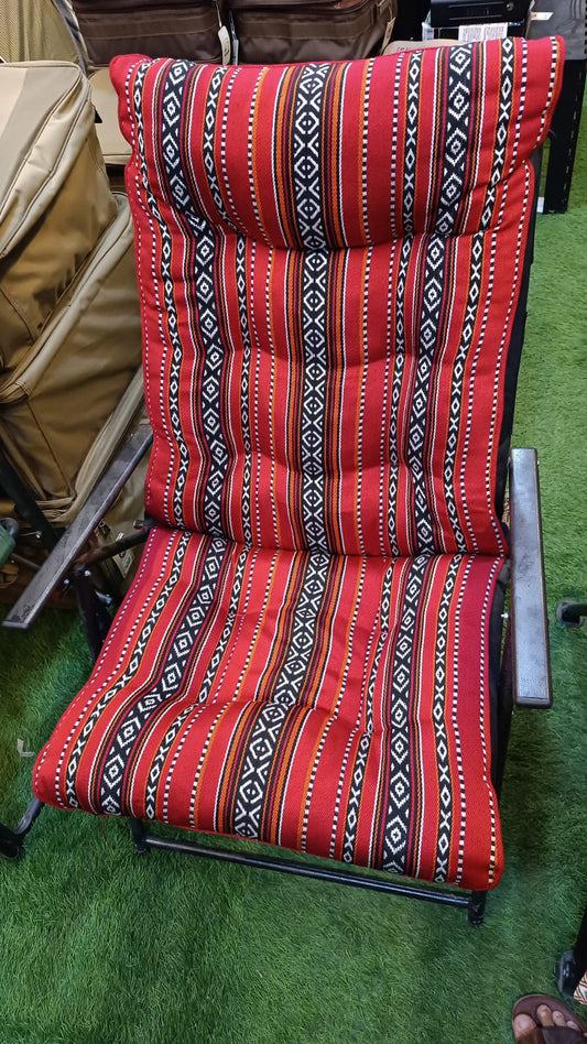 Chair red wide